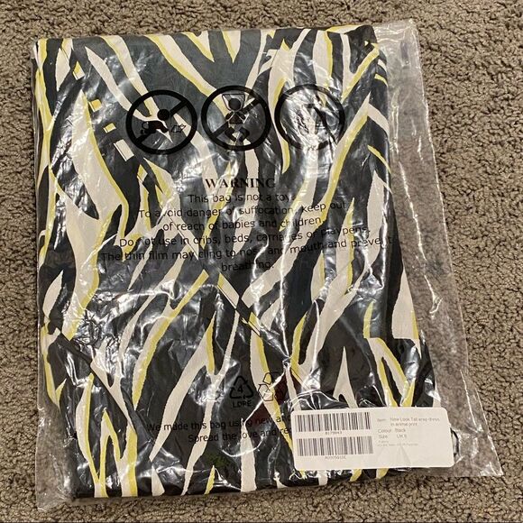 ASOS New Look Tall wrap dress in animal print NWT - Picture 3 of 4